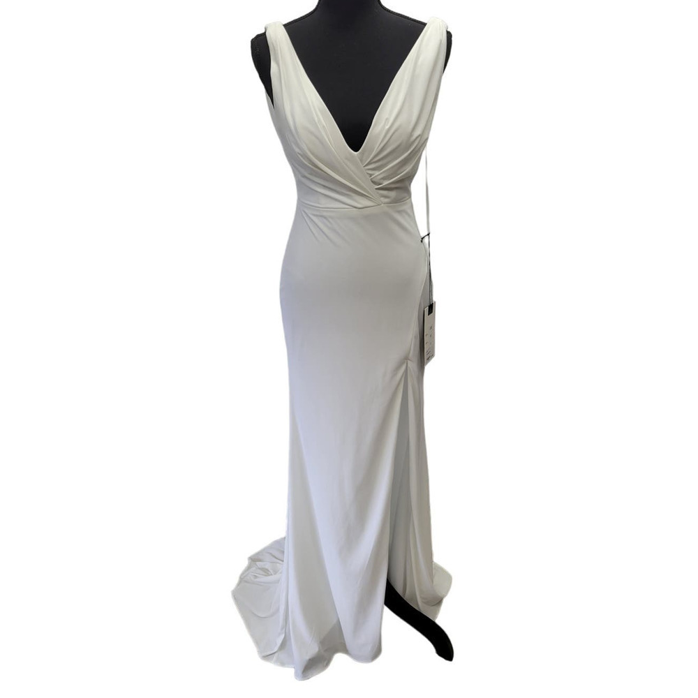 Mac Duggal SLEEVELESS V NECK JERSEY GOWN Size 0